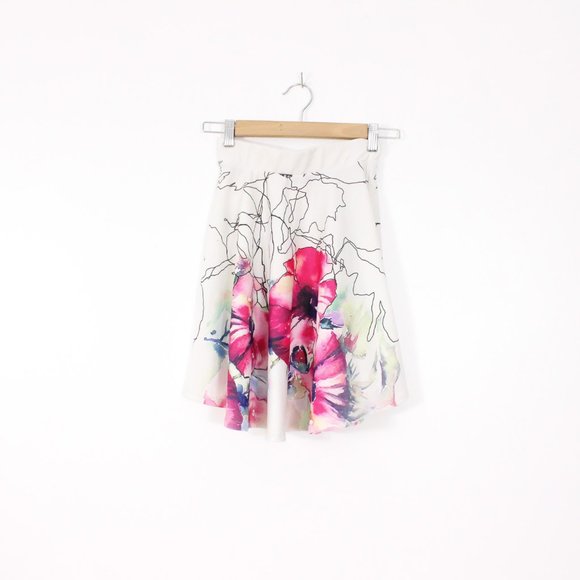 *Eclipse White Floral Mini Skirt - Picture 5 of 5